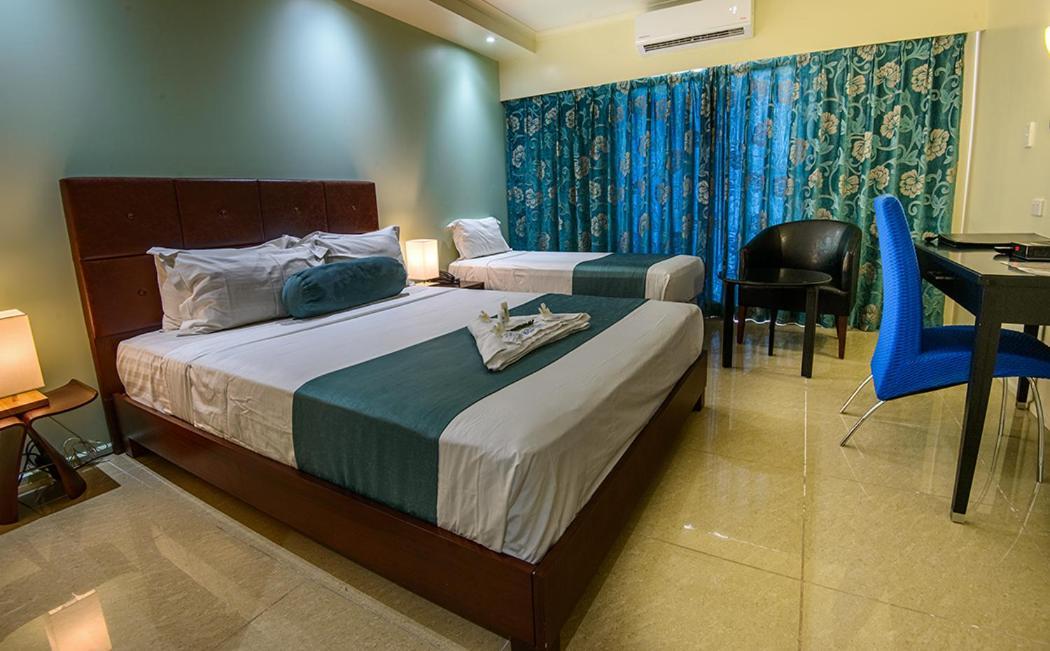 Gazelle International Hotel Kokopo Buitenkant foto